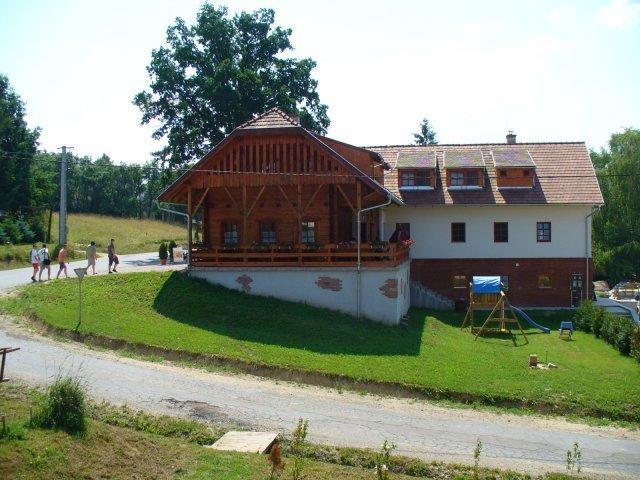 Orszem Fogado Hotel Szalafo Exterior photo
